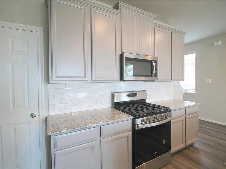 26018 Windy Pr — Photo 11