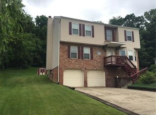 111 Peppertree Dr, New Kensington, PA 15068