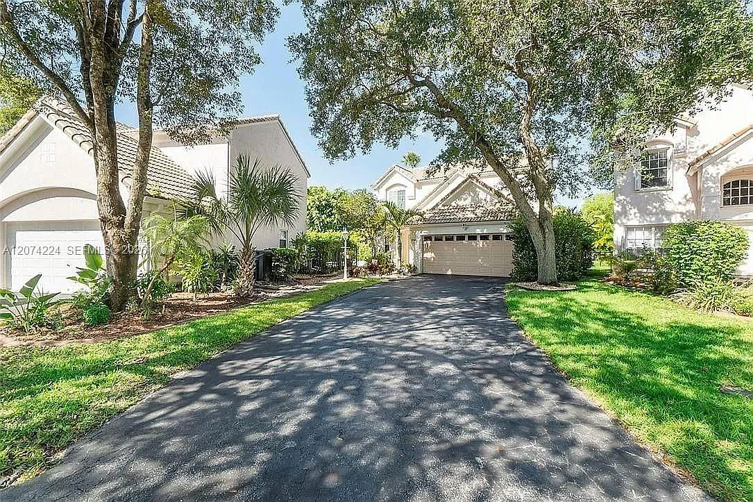 Woodside Estates — Photo 2