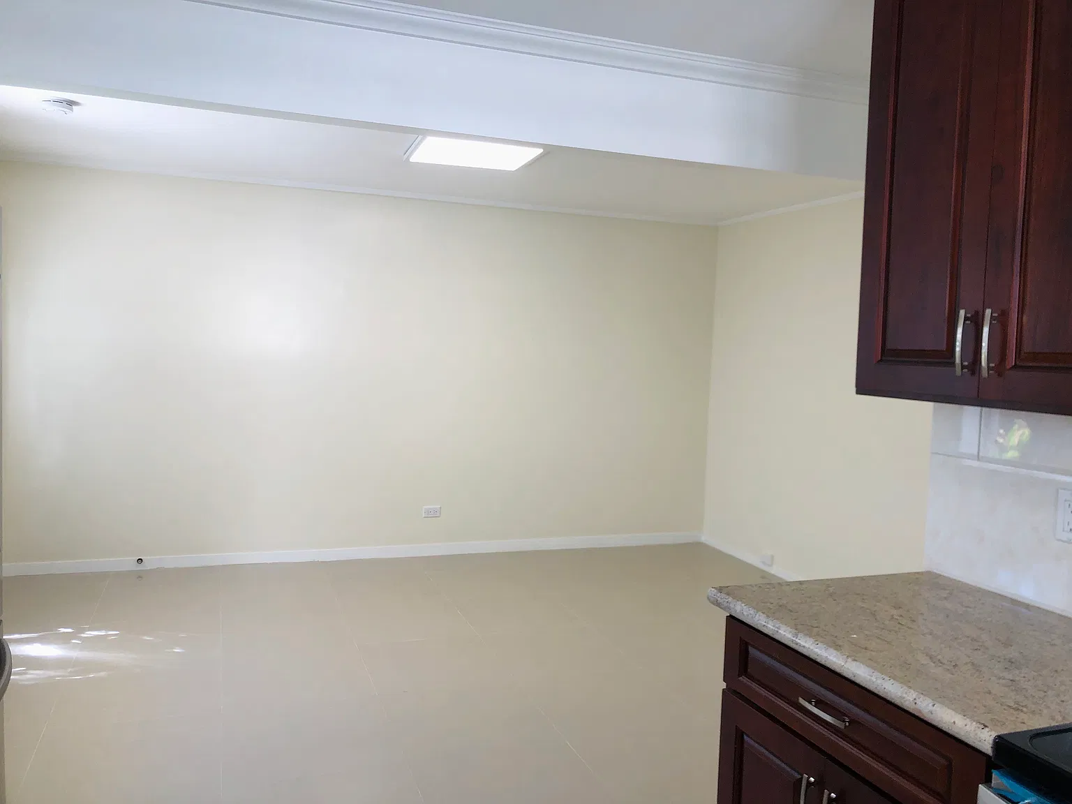 2 bed, 730 sqft, $2,450 — Photo 4
