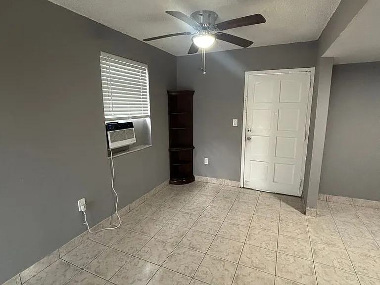 1550 SW 3rd St — Photo 3