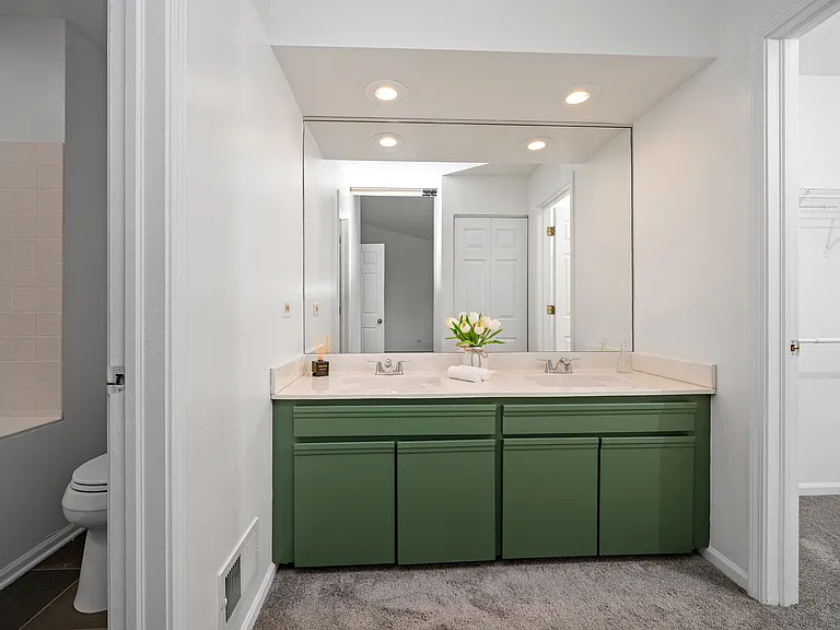 720 Caliente Ct #720 — Photo 11