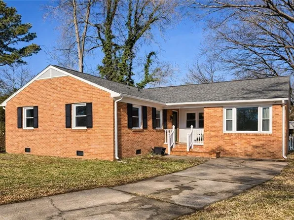 1001 Lyndon Cir, Newport News, VA 23605