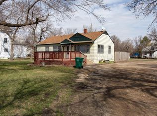 90 Main St, Chaffee, ND 58079