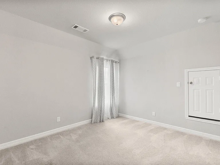 2840 Jehlon Ln — Photo 38