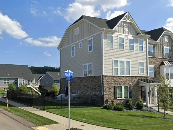 1030 Adair Ave, Valencia, PA 16059