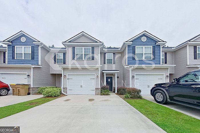1st image of 407 Ferguson Ln