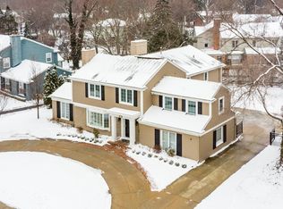 559 N Cranbrook Rd, Bloomfield Hills, MI 48301