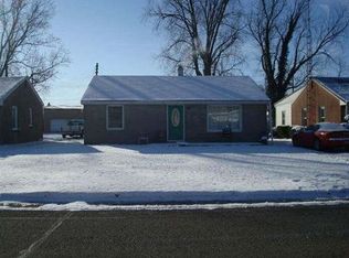 807 W McDonald St, Seymour, IN 47274
