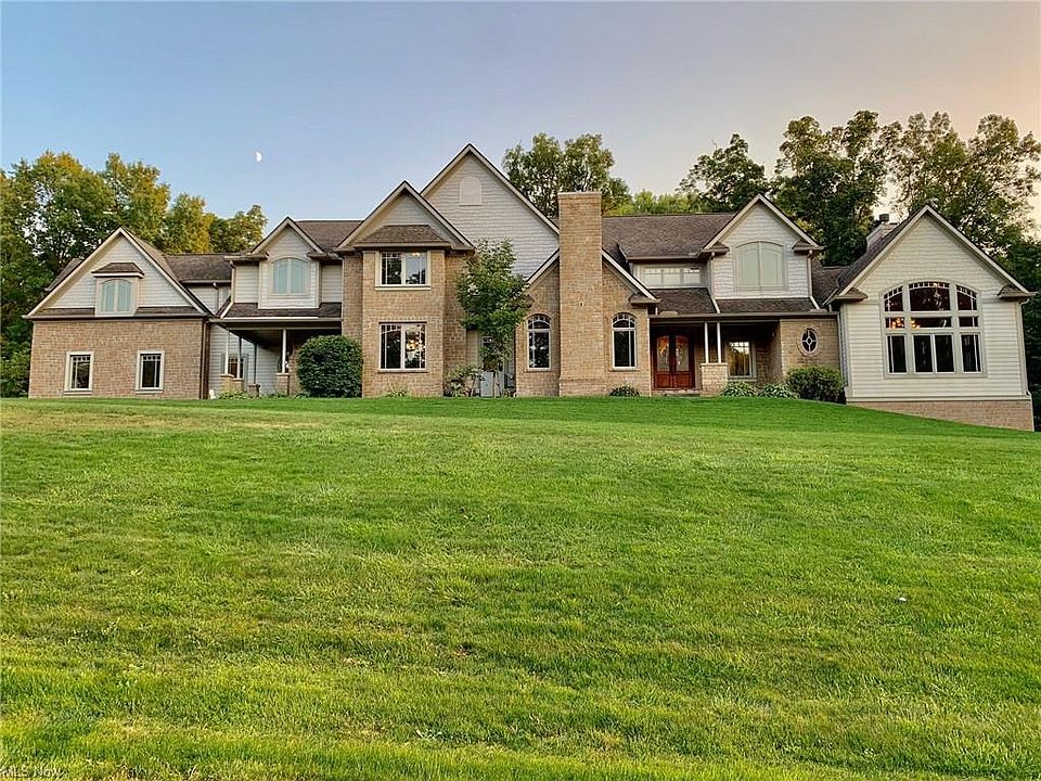 1st image of 544 Scenic Valley Way