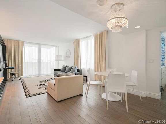 2nd image of 1100 West Ave #802