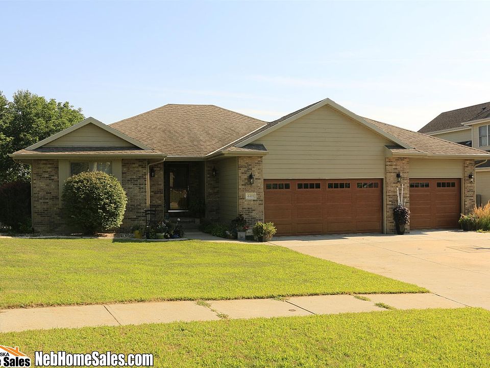 1st image of 4401 Red Deer Dr