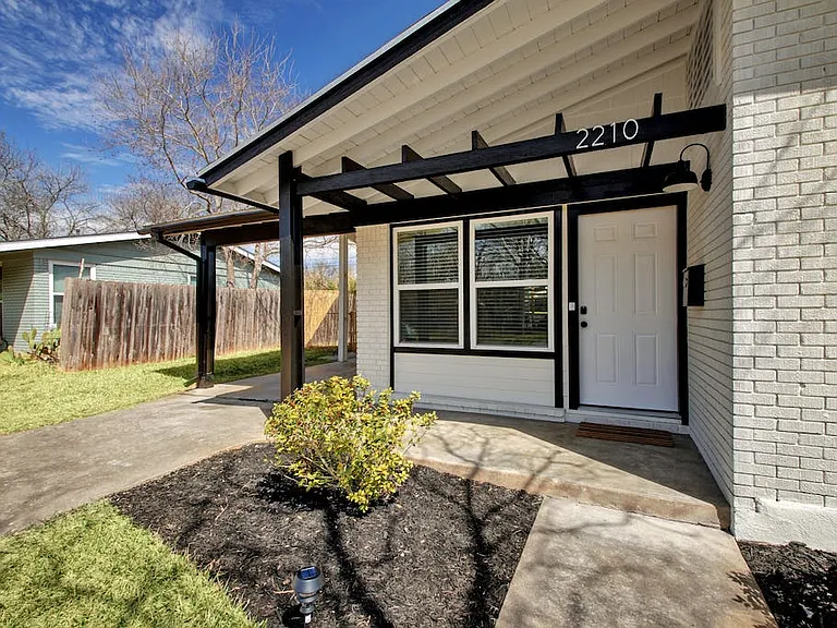2210 Bristol Dr — Photo 21