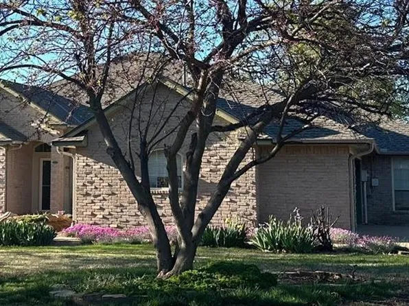 1005 Baffy Ct, Edmond, OK 73025