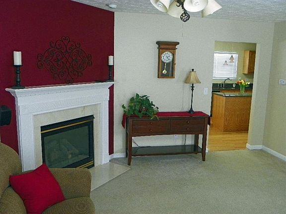 4th image of 16 Sparrow Ln