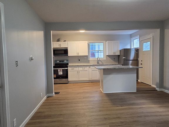 4th image of 126 Tremont St #A