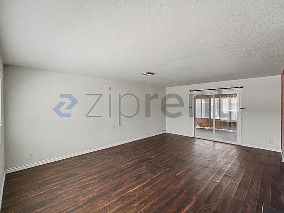 3rd image of 714 Appleton Rd