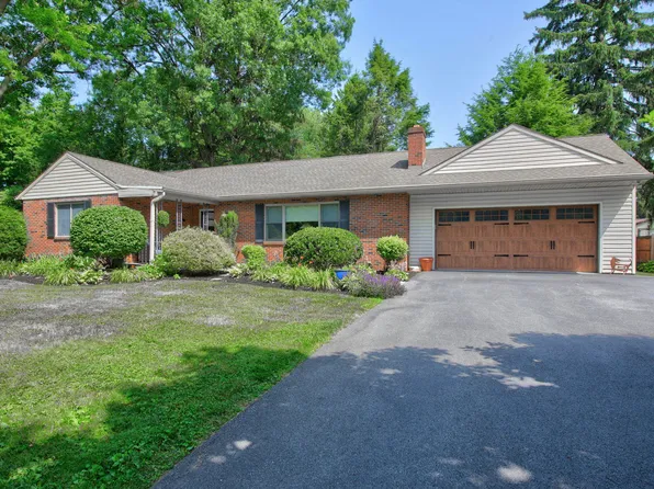 81 Sunrise Ave, Lancaster, PA 17601