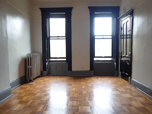 Rented by Hakeem Shahid, LREB | media 6