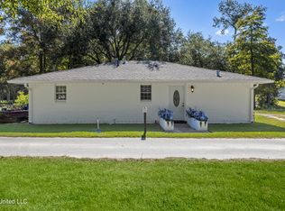 11434 Easy Ln, Biloxi, MS 39532