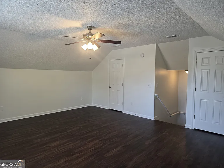 434 Roberts Way — Photo 25