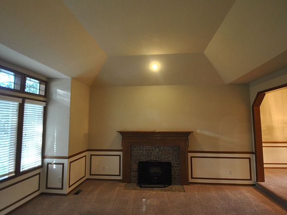 4th image of 8821 164th St E