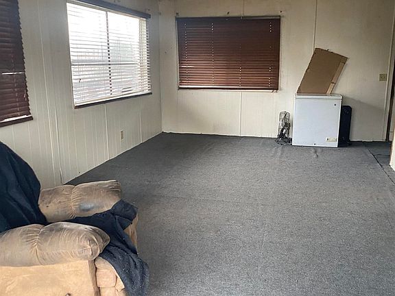 2nd image of 5909 Amargosa Dr