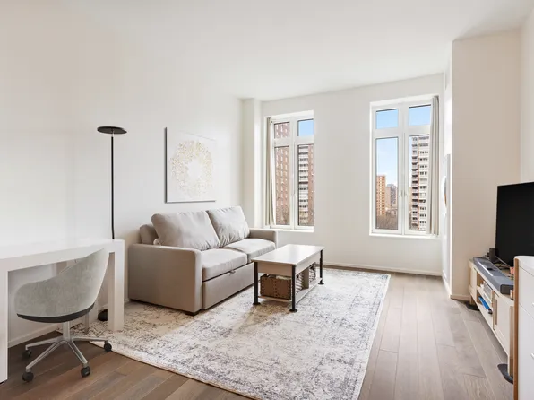 543 West 122nd Street image 1 of 15