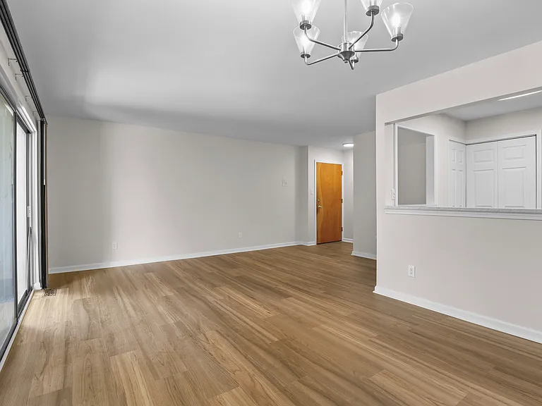8577 Kennedy Cir #M7 — Photo 11