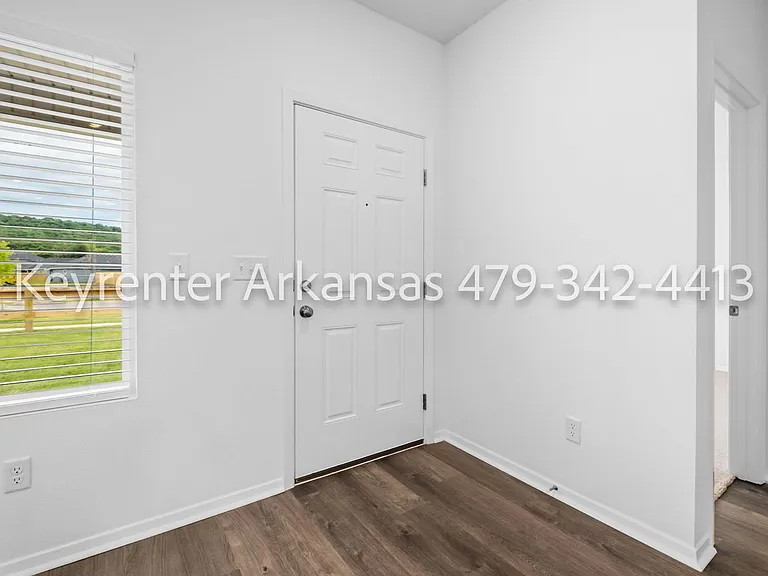 2734 S Ouachita Dr — Photo 5