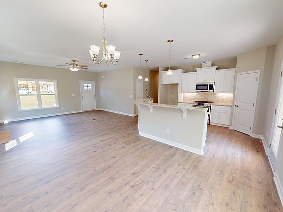 5th image of 104 Bellingham Court