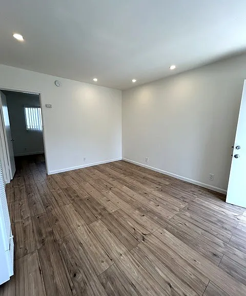 4605 Beethoven St #4605 — Photo 9