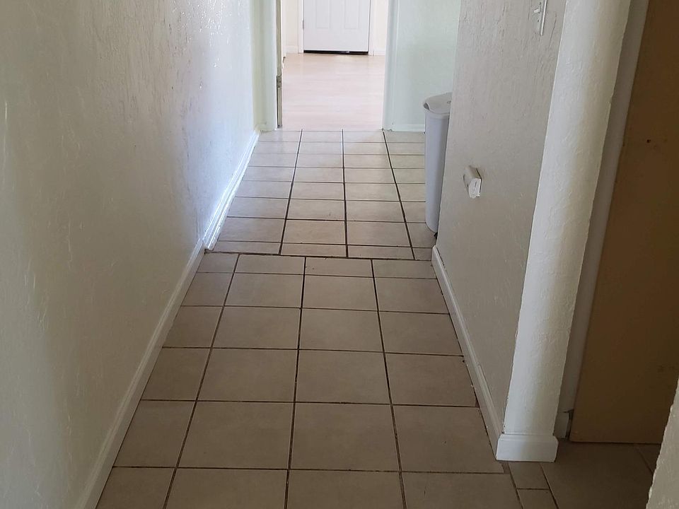 2nd image of 417 S Ash St APT 1