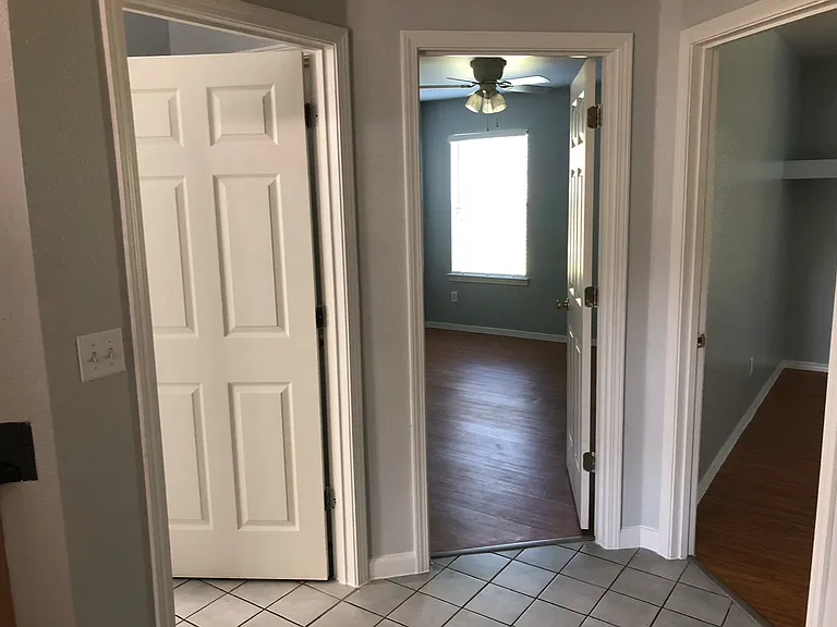 5377 Chatham Ave #E — Photo 20