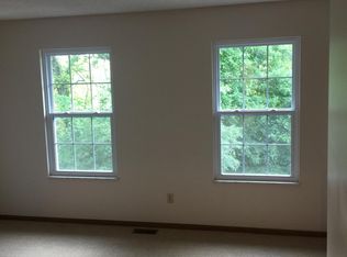 1 Bieker Creek Ln, Washington, MO 63090