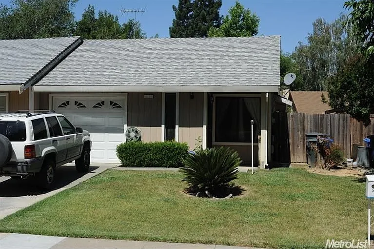 3251 Miramonte Dr photo 1
