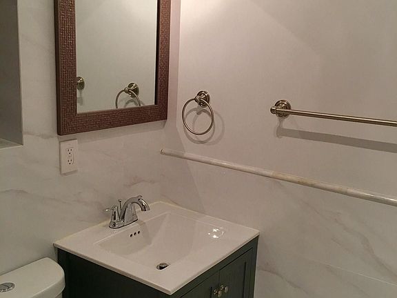 3rd image of 1806 Amsterdam Ave APT 4A