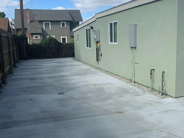 2229 S Catalina St — Photo 13