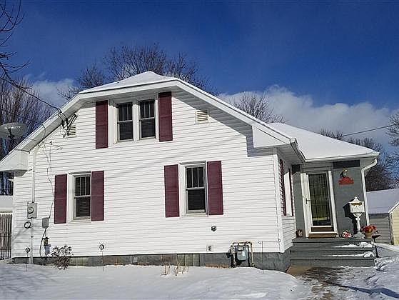 2nd image of 226 Elm St