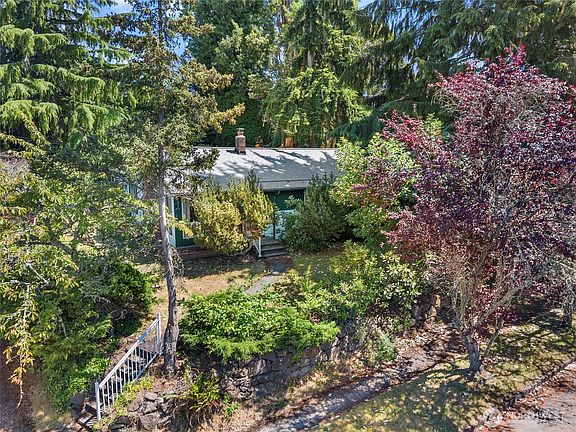 3rd image of 11502 29th Avenue SW