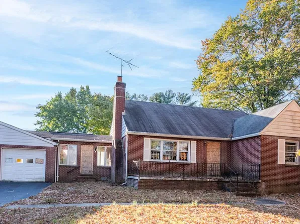 7 Lake Dr, Bel Air, MD 21014