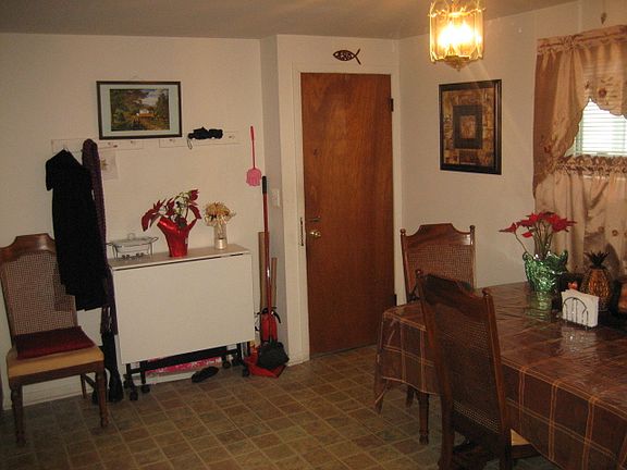 5th image of 320 Cleveland Dr
