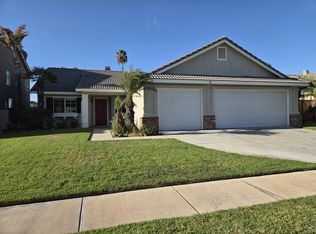 811 Kingsgate Dr, Corona, CA 92882