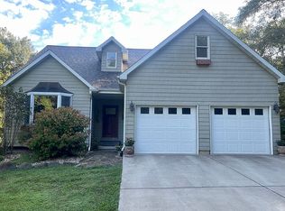 740 Deerwood Trl, Greenville, IL 62246