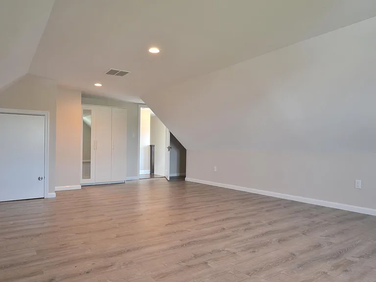 113 Willard St — Photo 15