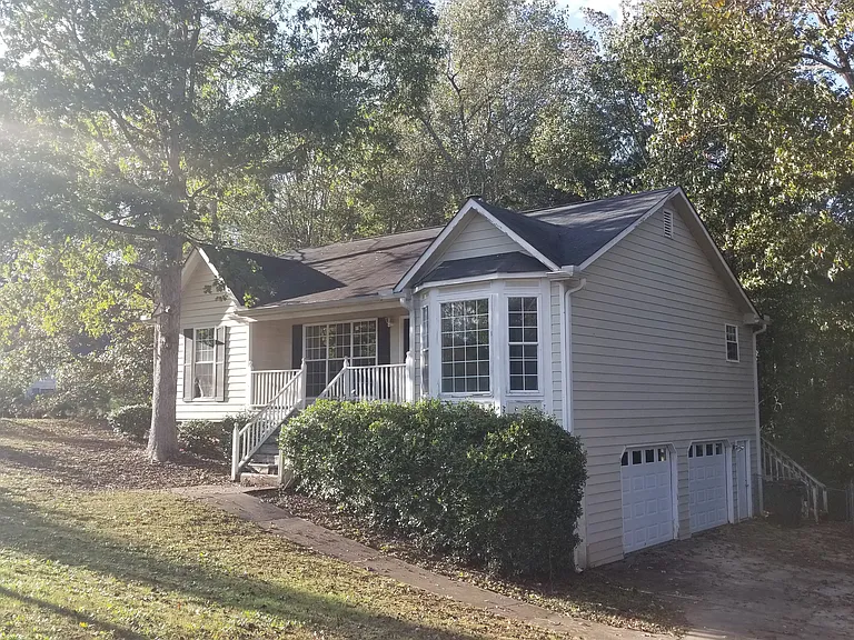3708 Willow Tree Cir — Photo 2