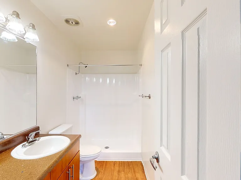 Eight 80 Newport Beach — Photo 182