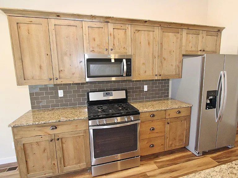4044 Queen Anne Dr — Photo 9