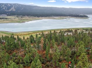 13 Lakeview Tract, Fawnskin, CA 92333