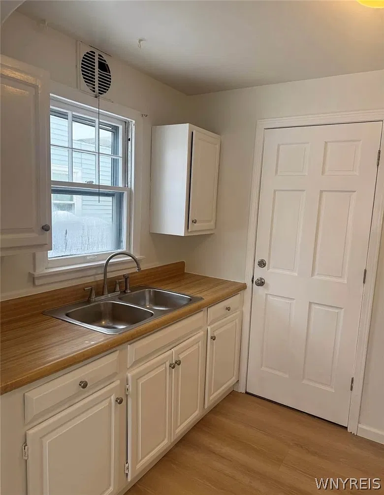 2 bed, 1.0 bath, 800 sqft, $1,400 — Photo 2